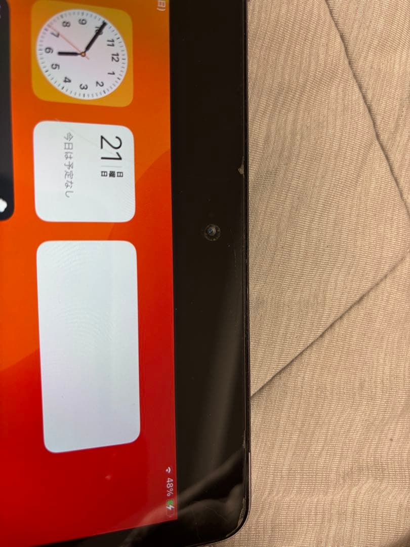 Apple iPad 第7世代　32GB 10.2インチ 　セルラーモデル