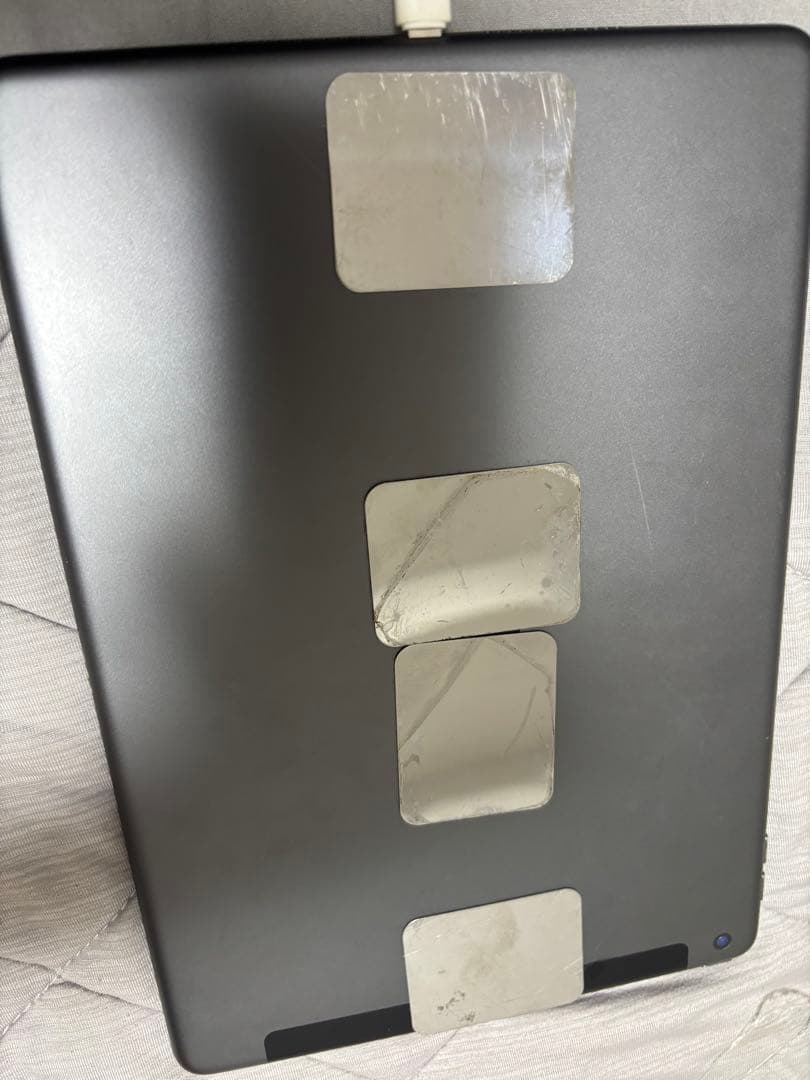 Apple iPad 第7世代　32GB 10.2インチ 　セルラーモデル