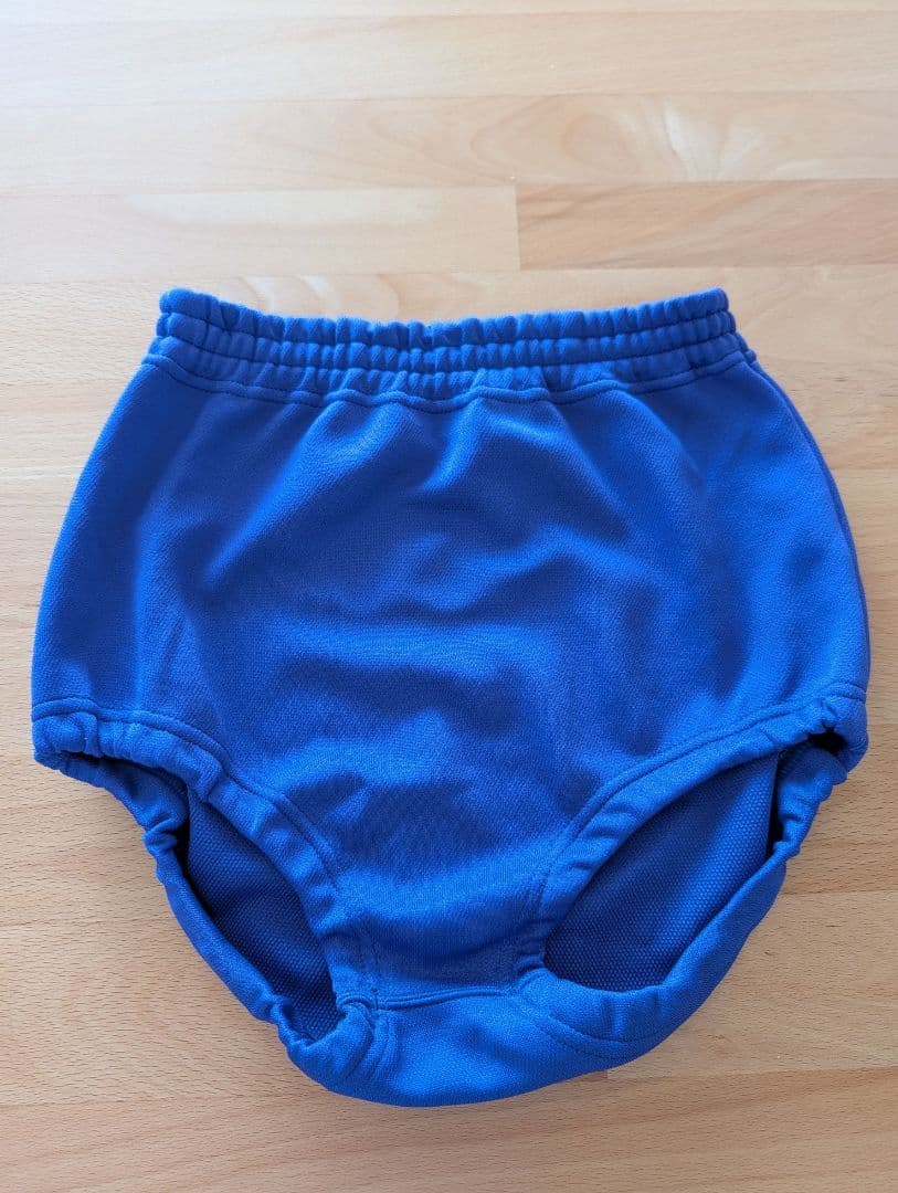 横浜体育クラブ チア　ユニフォーム　Sサイズ