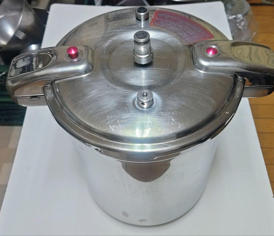 【最終値下げ】ワンダーシェフ 業務用両手圧力鍋 20L NPDC20