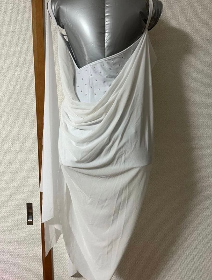 社交ダンス ラテンドレス ホワイト 衣装 ドレープ