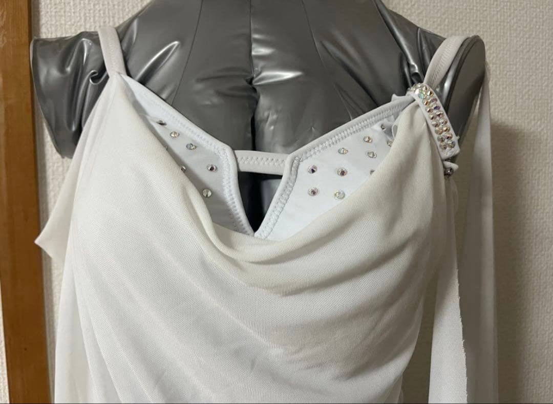 社交ダンス ラテンドレス ホワイト 衣装 ドレープ