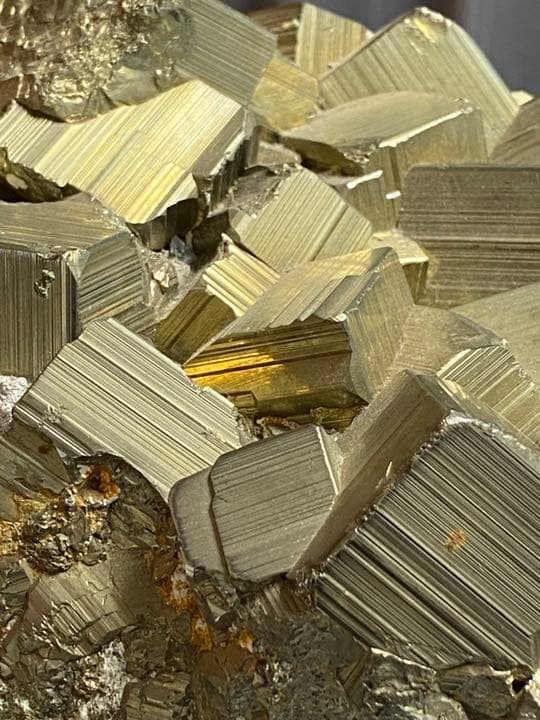 【巨大&希少】パイライト(黄鉄鉱) クラスター 原石 12kg