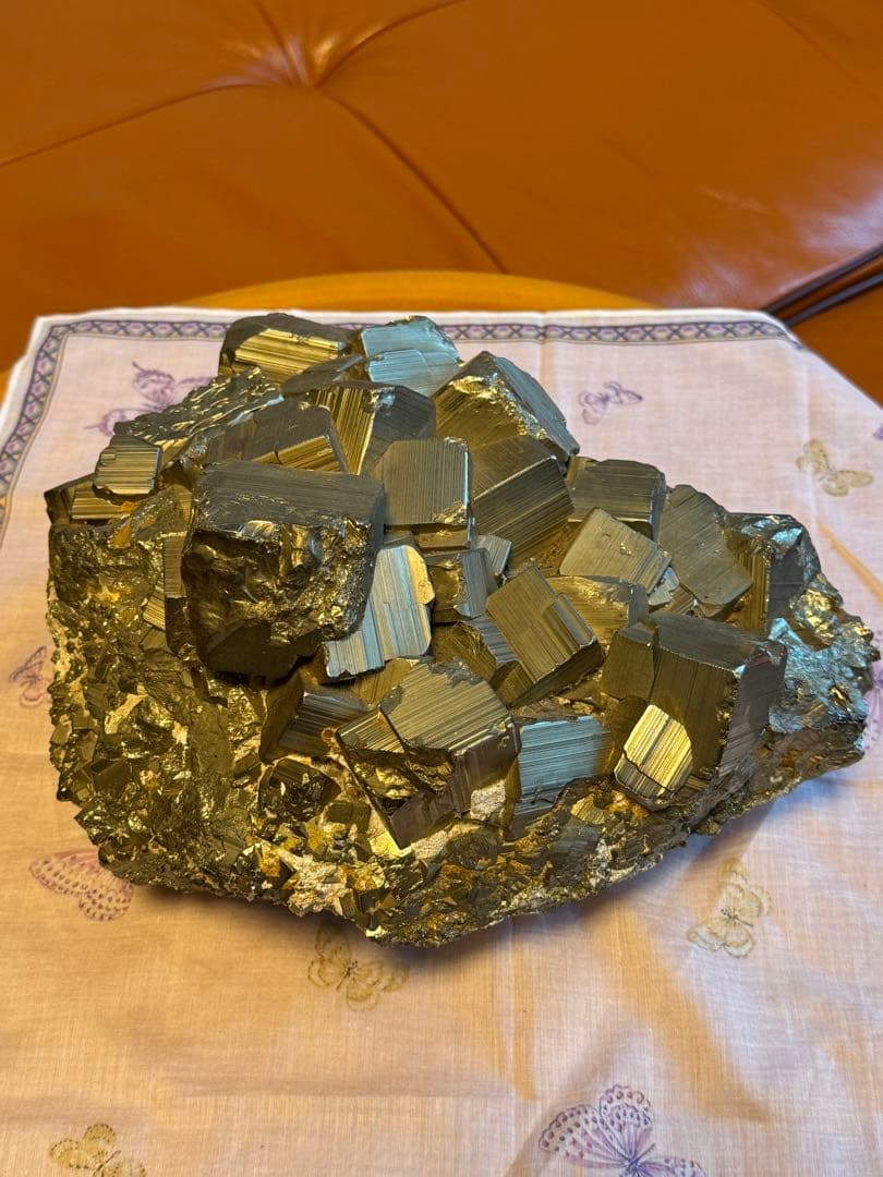 【巨大&希少】パイライト(黄鉄鉱) クラスター 原石 12kg