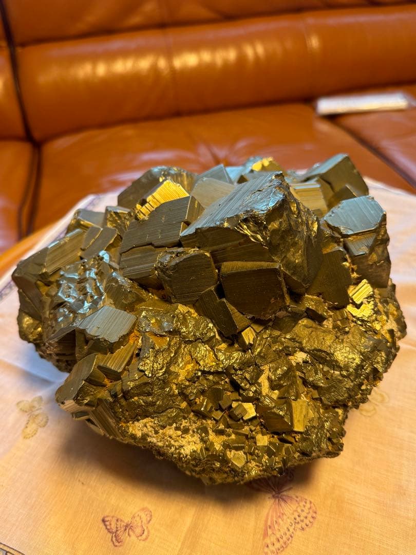 【巨大&希少】パイライト(黄鉄鉱) クラスター 原石 12kg