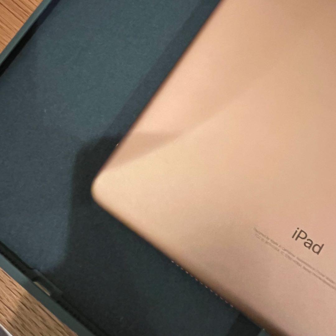 Apple iPad (第6世代) ゴールド 32GB セルラーモデル