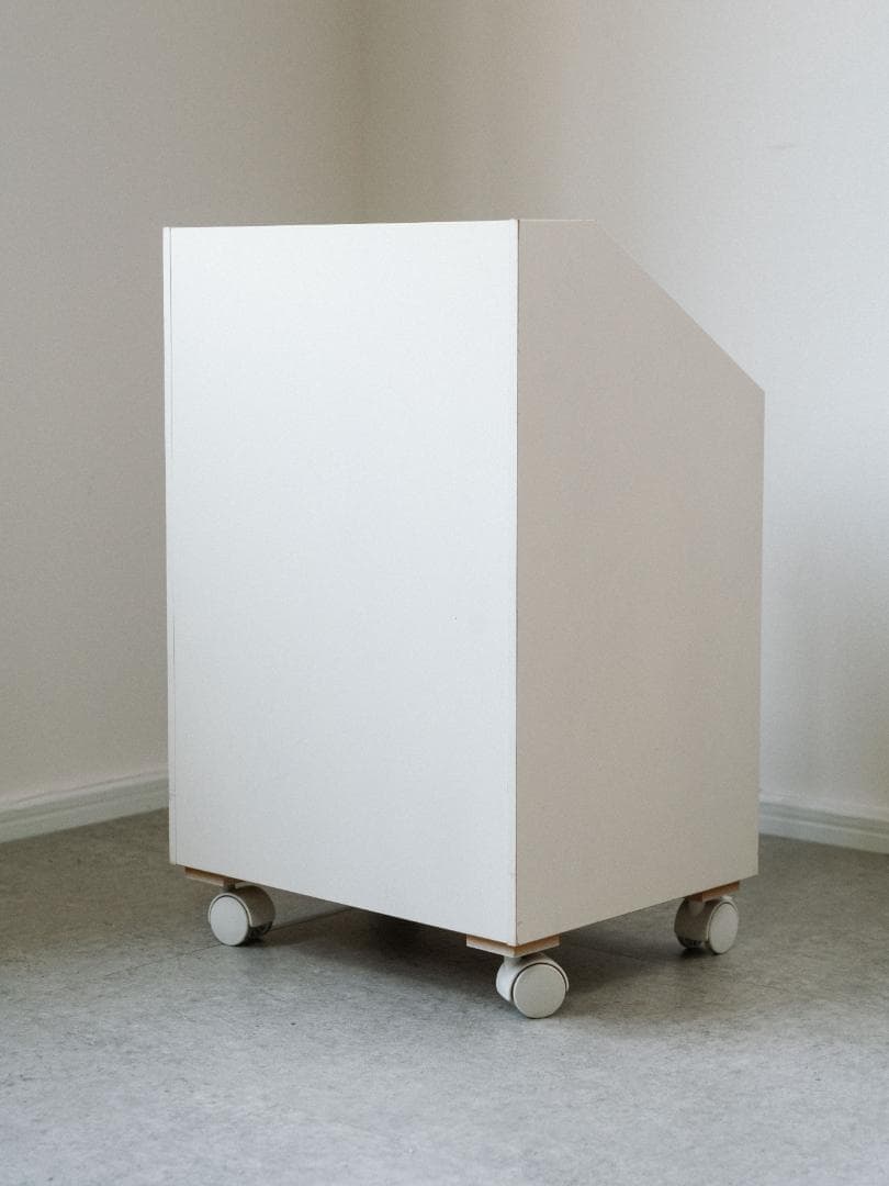 【太郎】マガジンラック・ブックシェルフ 本棚 ワゴン レトロ