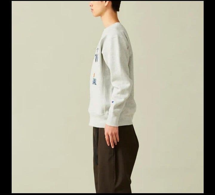 チャンピオン　Ｌ　クールネック　スウェットシャツ　リバースウィーブ　ミッキー