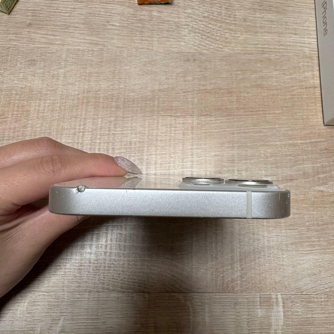 Apple iPhone13 256GB スターライト SIMフリー