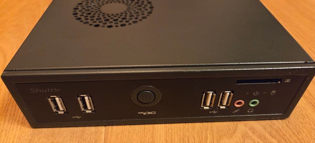 Shuttle ベアボーンキット DS61 V1.1