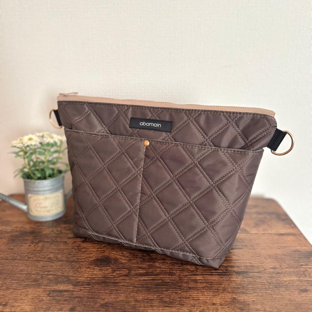 【JUNE】30cmファスナーショルダーバッグ　ナイロンオックスキルト