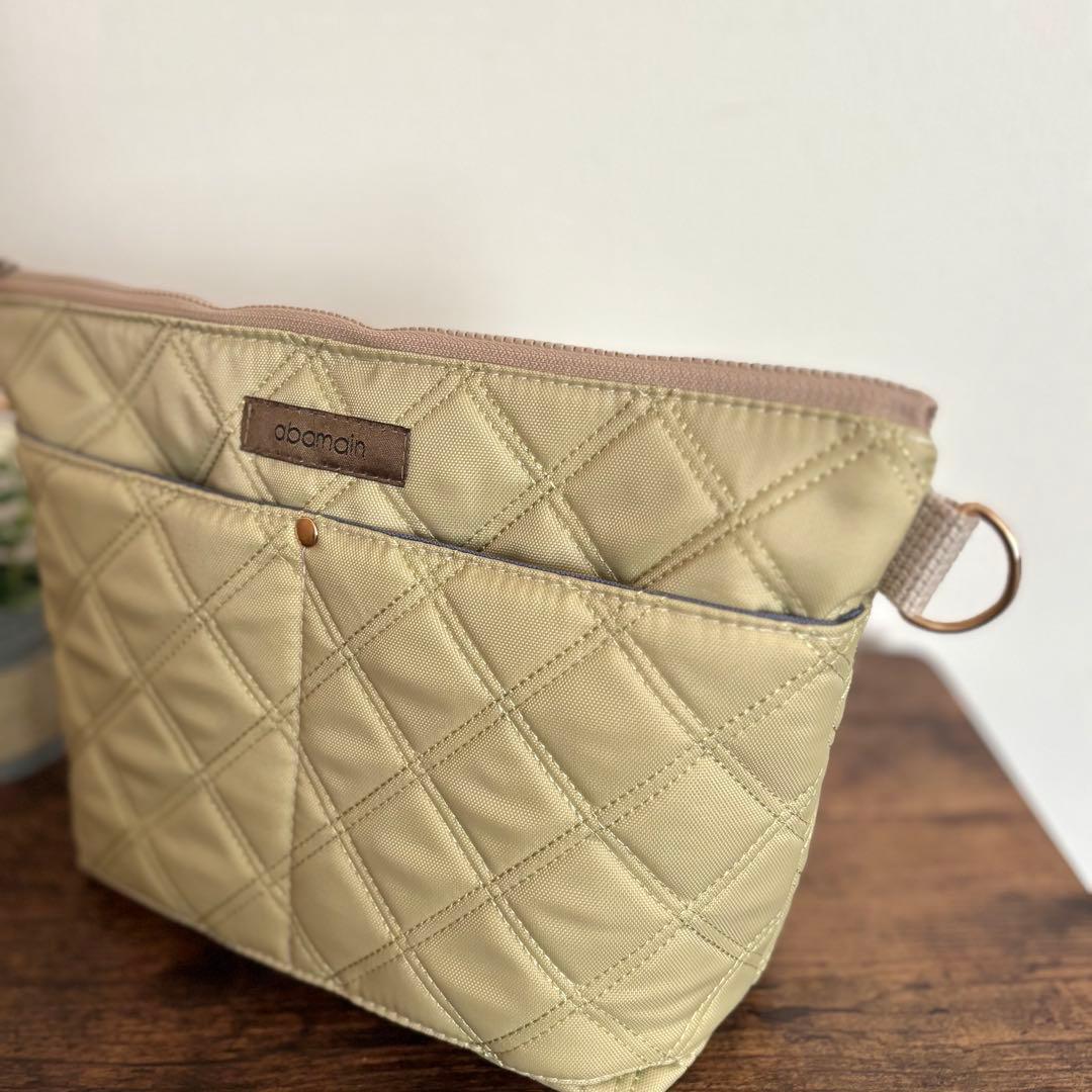 【JUNE】30cmファスナーショルダーバッグ　ナイロンオックスキルト