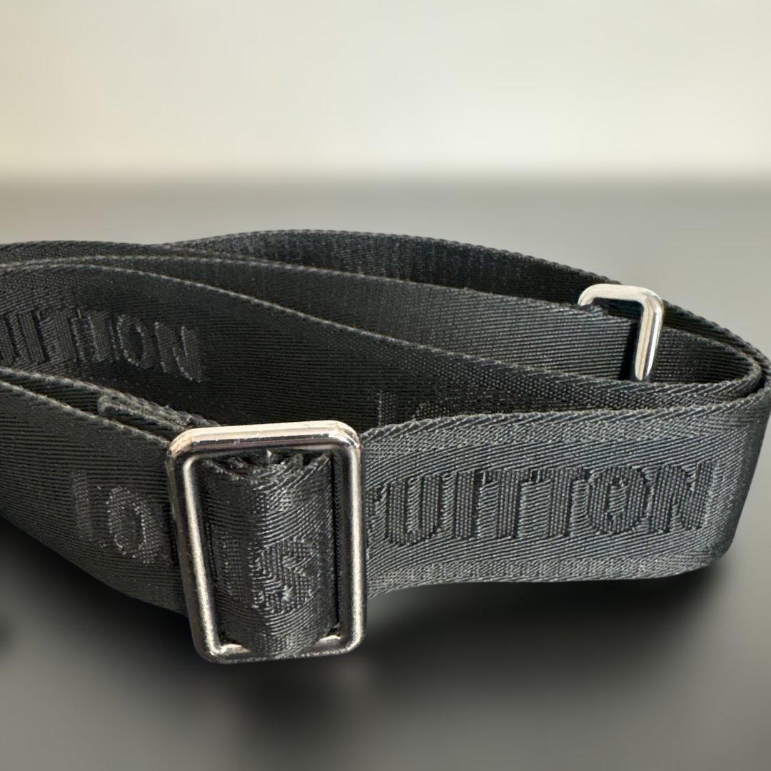 ルイ・ヴィトン モノグラム・エクリプス リバーストリオ ショルダーバッグ ポーチ