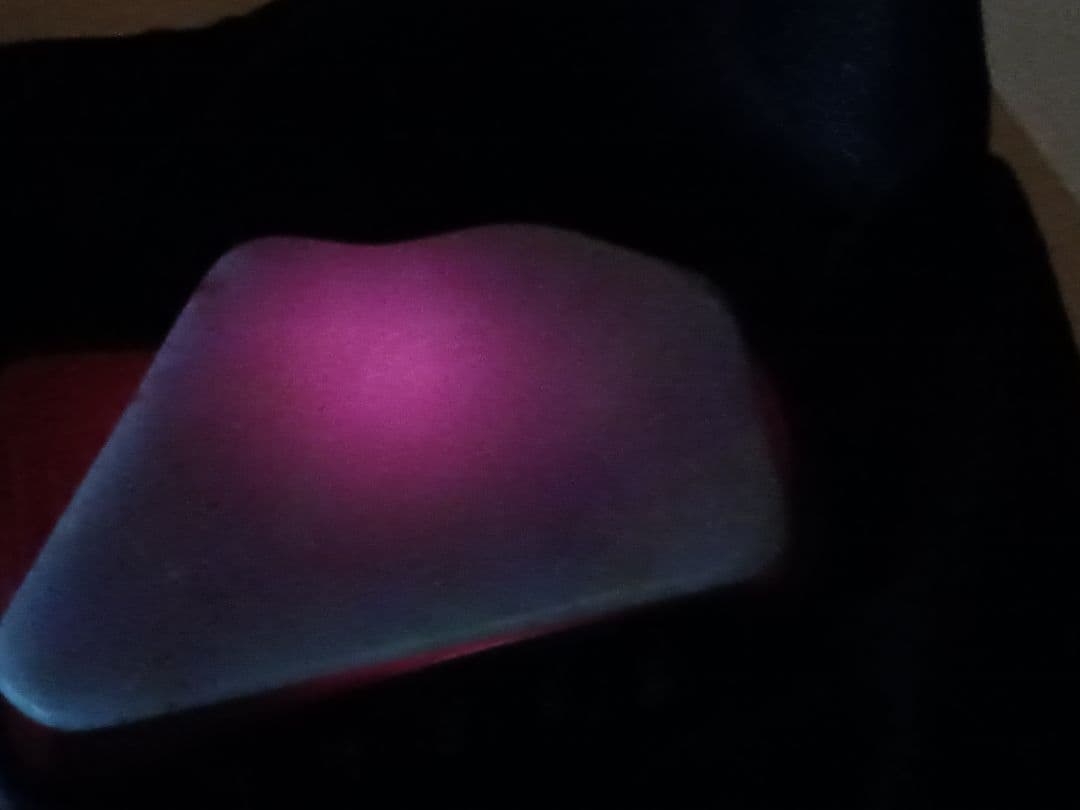 ミャンマー産ラベンダーヒスイ