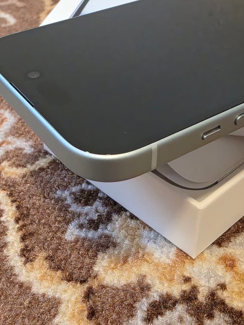 Apple iPhone15 256GB ブルー SIMフリー 美品