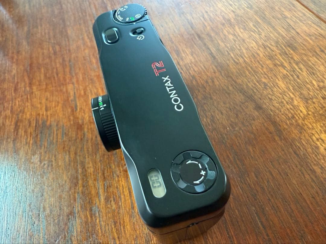 D*.様 試写あり　CONTAX T2 Limited Black コンタックス