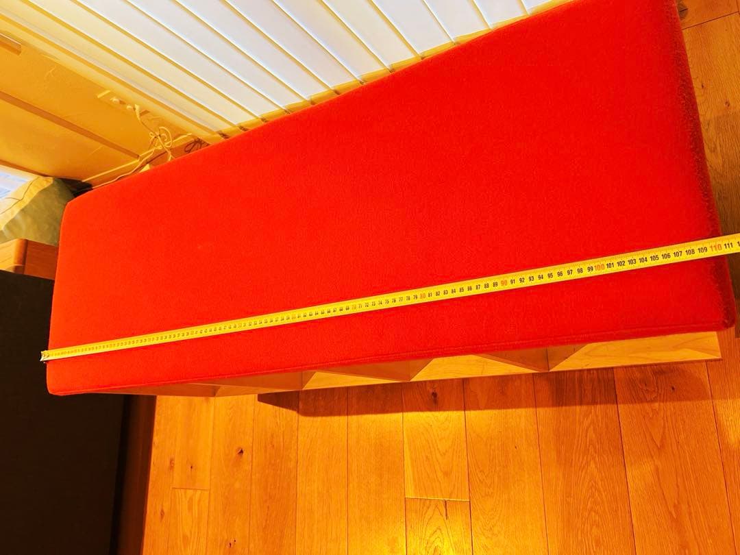 ベンチ 本棚 OFFI 赤いクッション付き オープンシェルフ レコード入れ