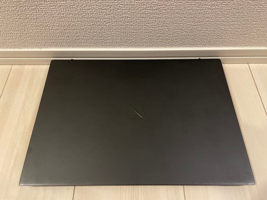 NEC NEXTREME Carbon i7 11世代 256GB Office