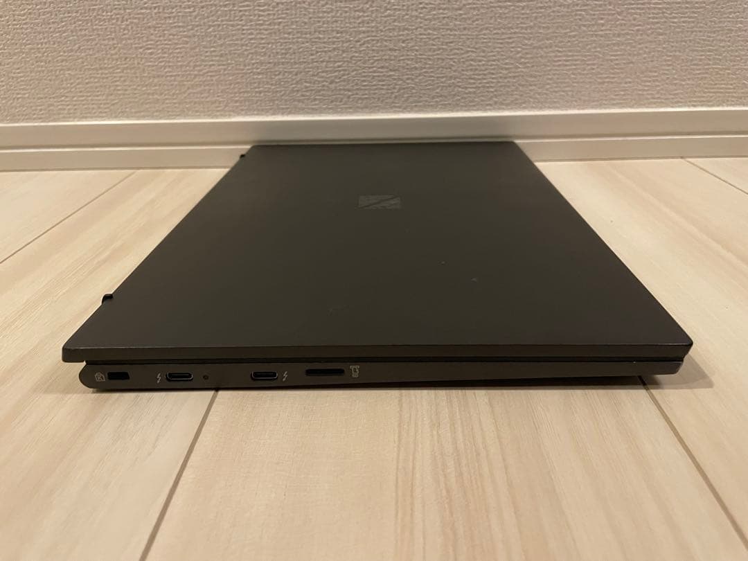 NEC NEXTREME Carbon i7 11世代 256GB Office