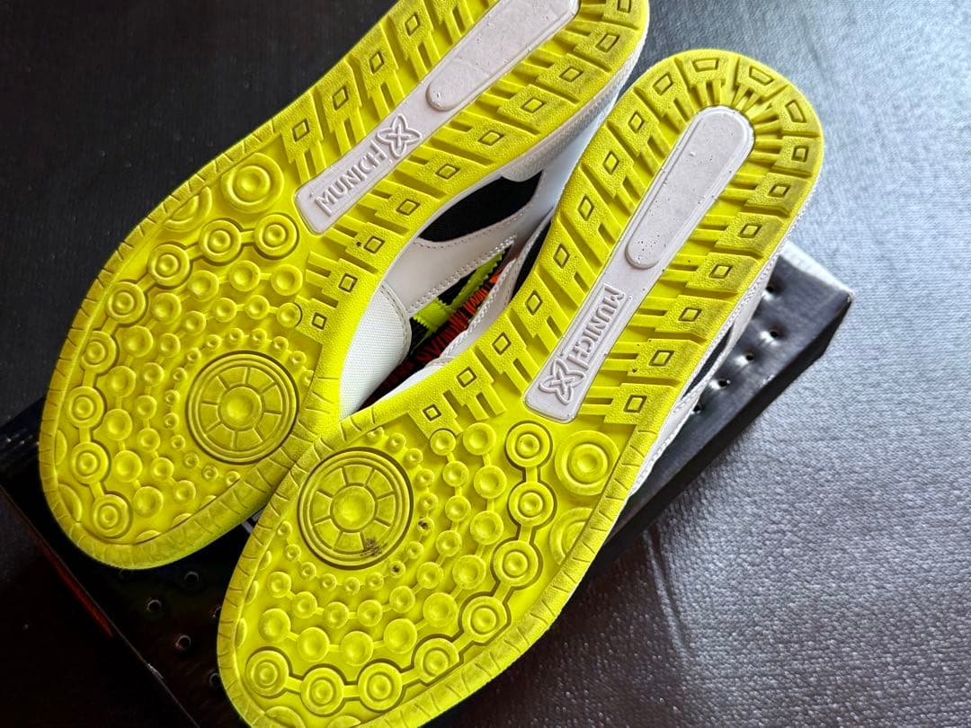 ※日本未発売　MUNICH ContinentalV2/EU42 人工皮革