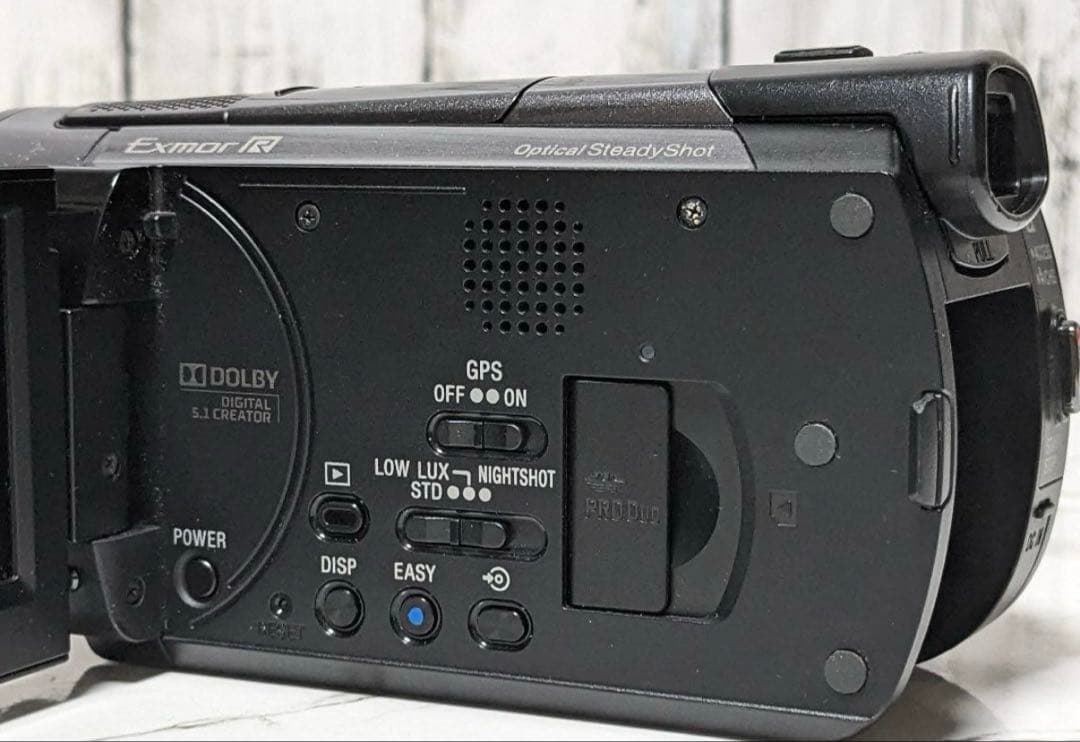 SONY　HDR-XR520V　ビデオカメラ　HDD内蔵　長時間録画可能