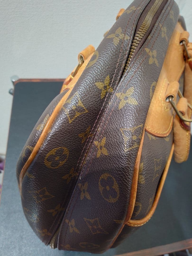 Louis Vuitton ドーヴィル　ハンドバッグ モノグラム