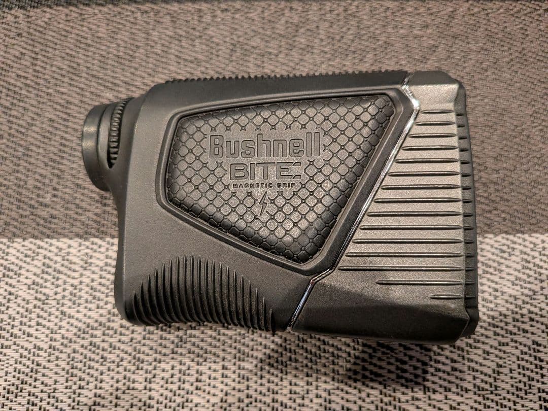 Bushnell ピンシーカーPRO XE ジョルト　ゴルフ用距離計