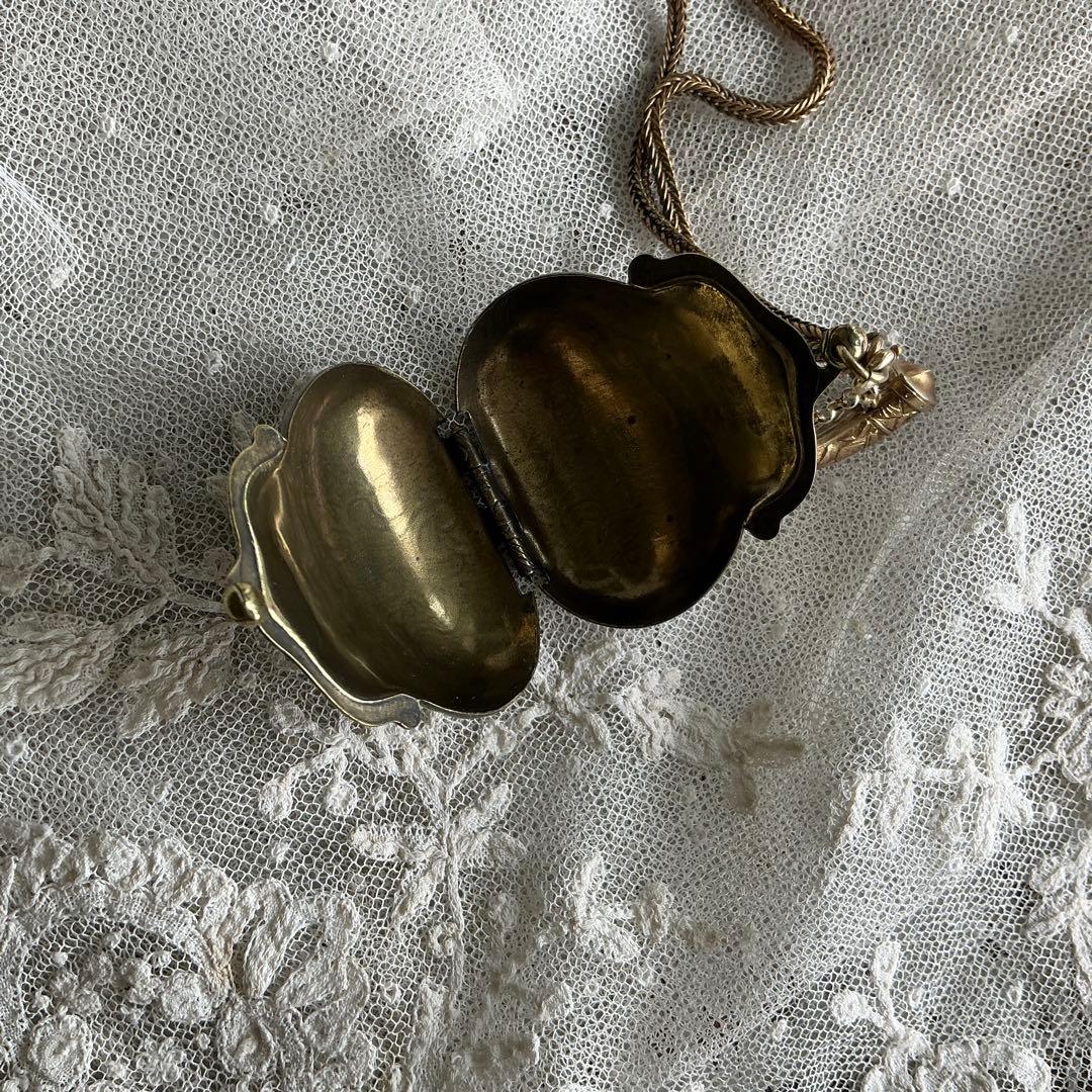 ♡レア♡　フランスアンティーク　ペンダント　ミニチュア　小さなパース　ピルケース