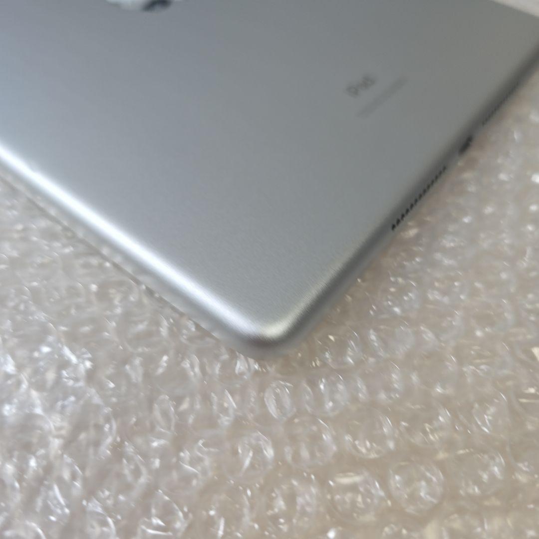 と*ん様 iPad 7◼️第7世代◼️Wi-Fi版◼️バッテリー極良品■純正ケー