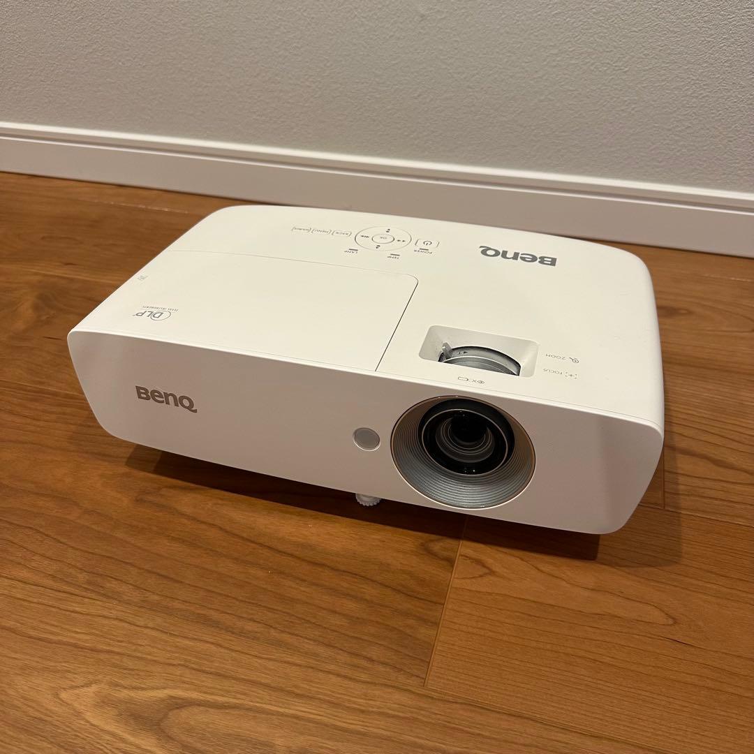 BenQ HT1070 プロジェクター
