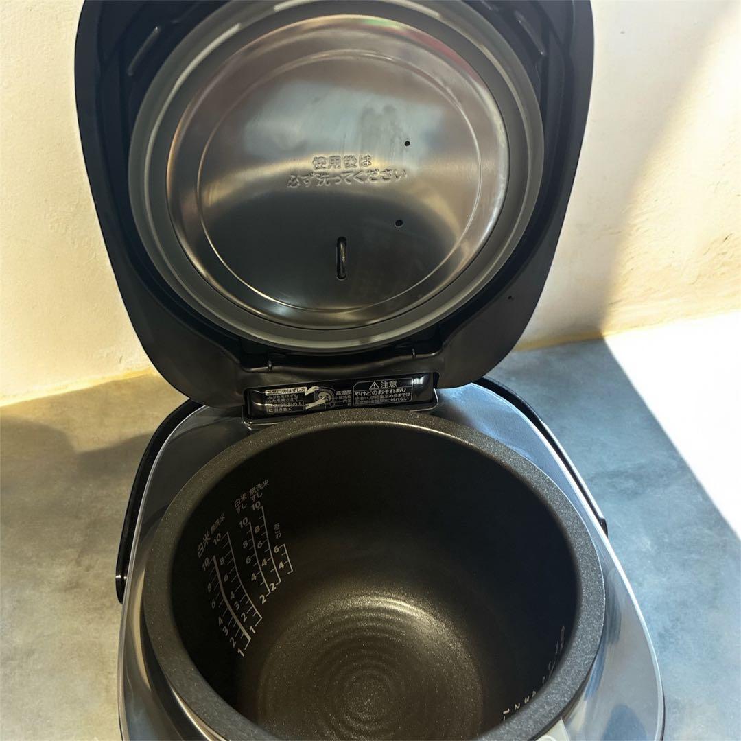 【高年式】東芝 真空圧力IH炊飯器 1升（10合）RC-18KGW 2024年製