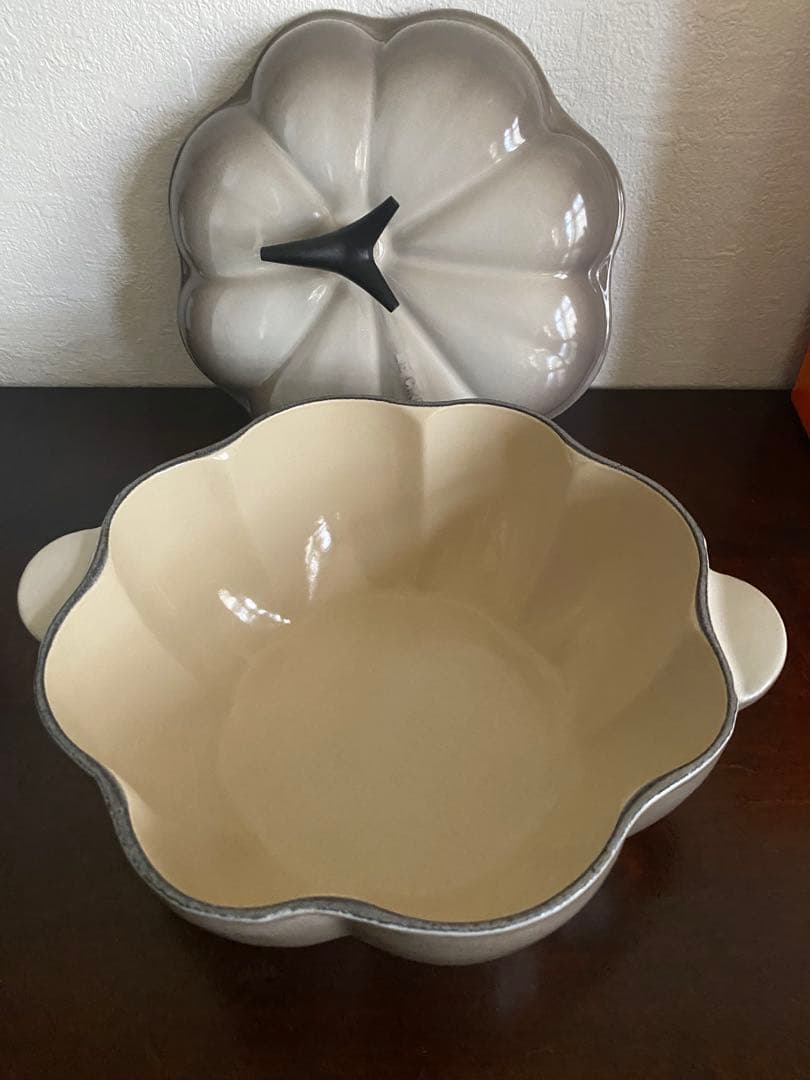 ルクルーゼ　パンプキン　ナツメグ　鍋