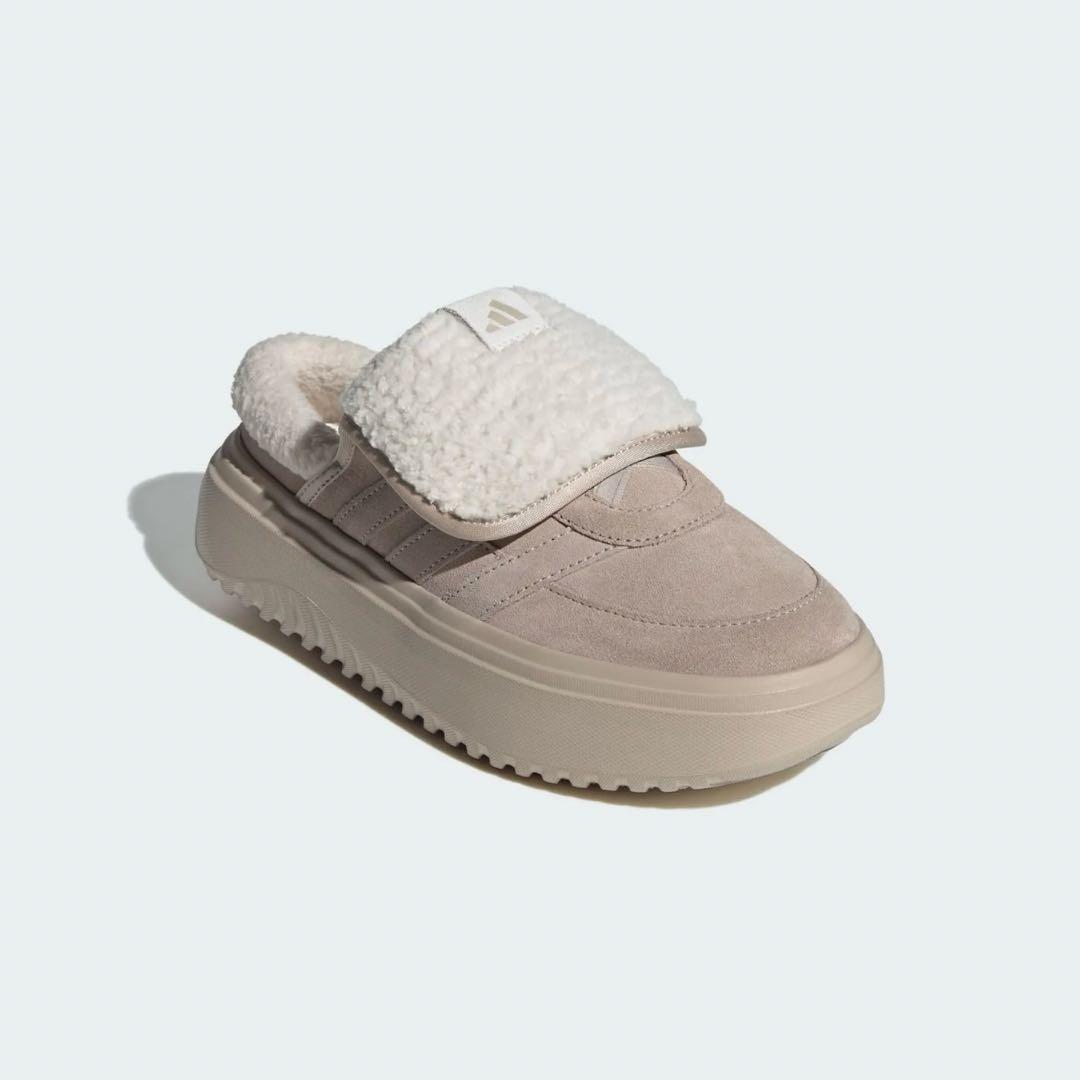 【韓国限定】adidas アディダス23.5㎝ ボア付き サンダル ベージュ
