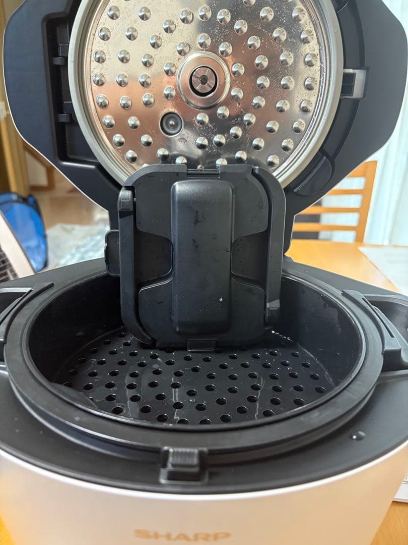 ヘルシオ　ホットクック KN-HW24H-W