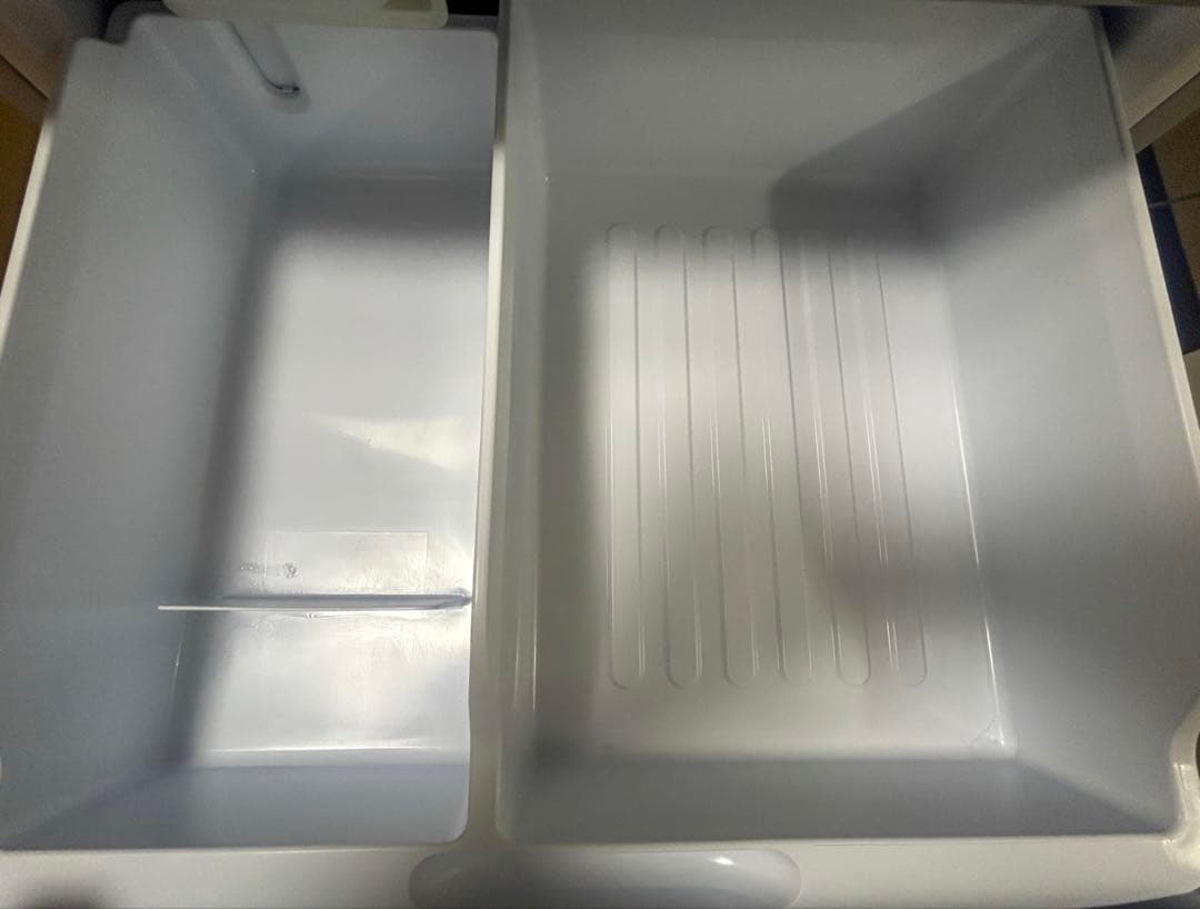 【美品】SHARP 3ドア冷蔵庫 SJ-W358K-S 350L 2025年製