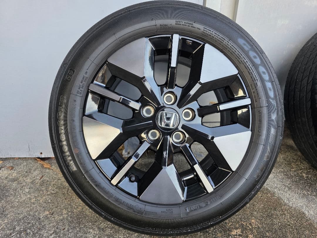 ステップワゴン　スパーダ　純正タイヤホイール4本セット