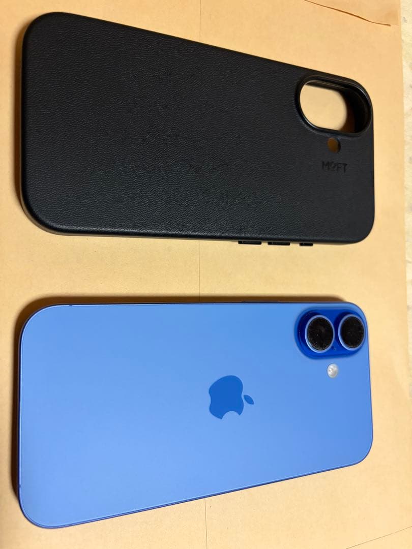 iPhone16 ブルー