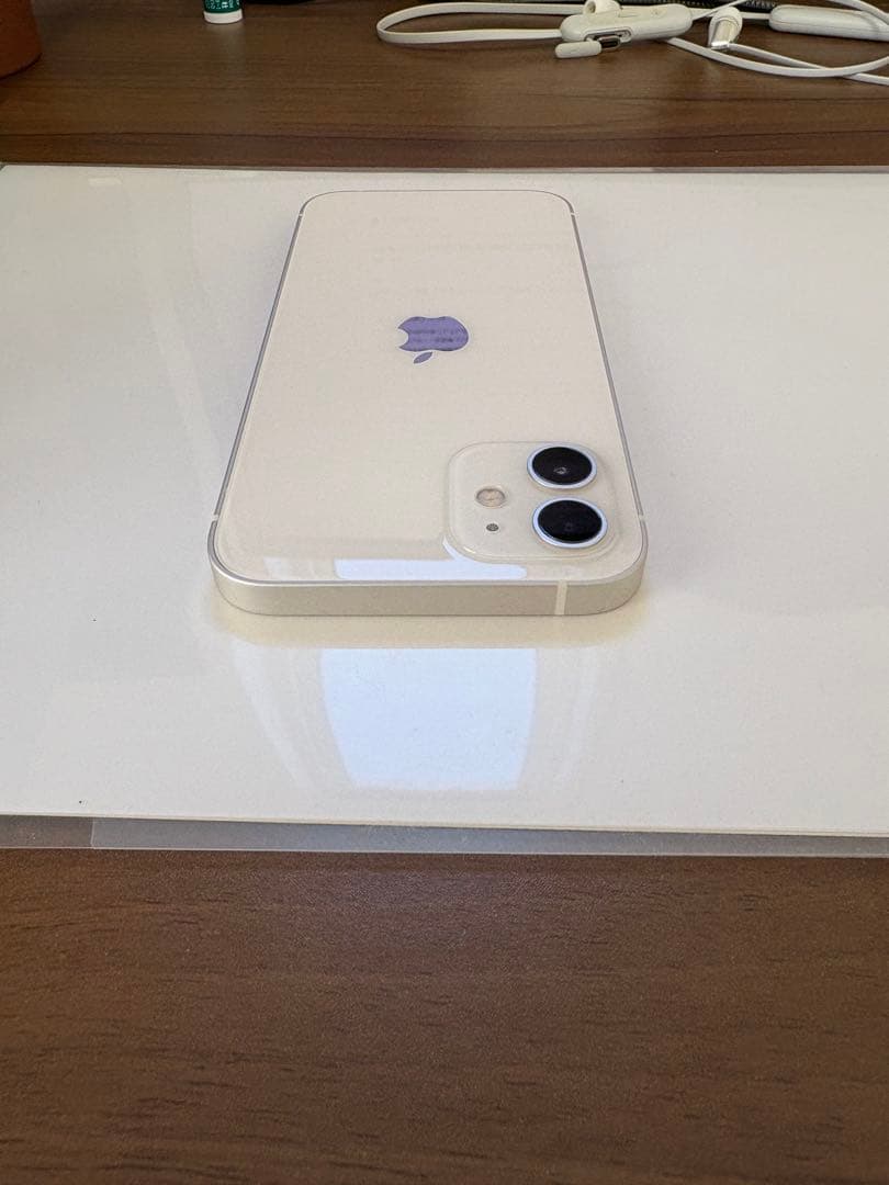 Apple iPhone 12 ホワイト 64GB バッテリー85%