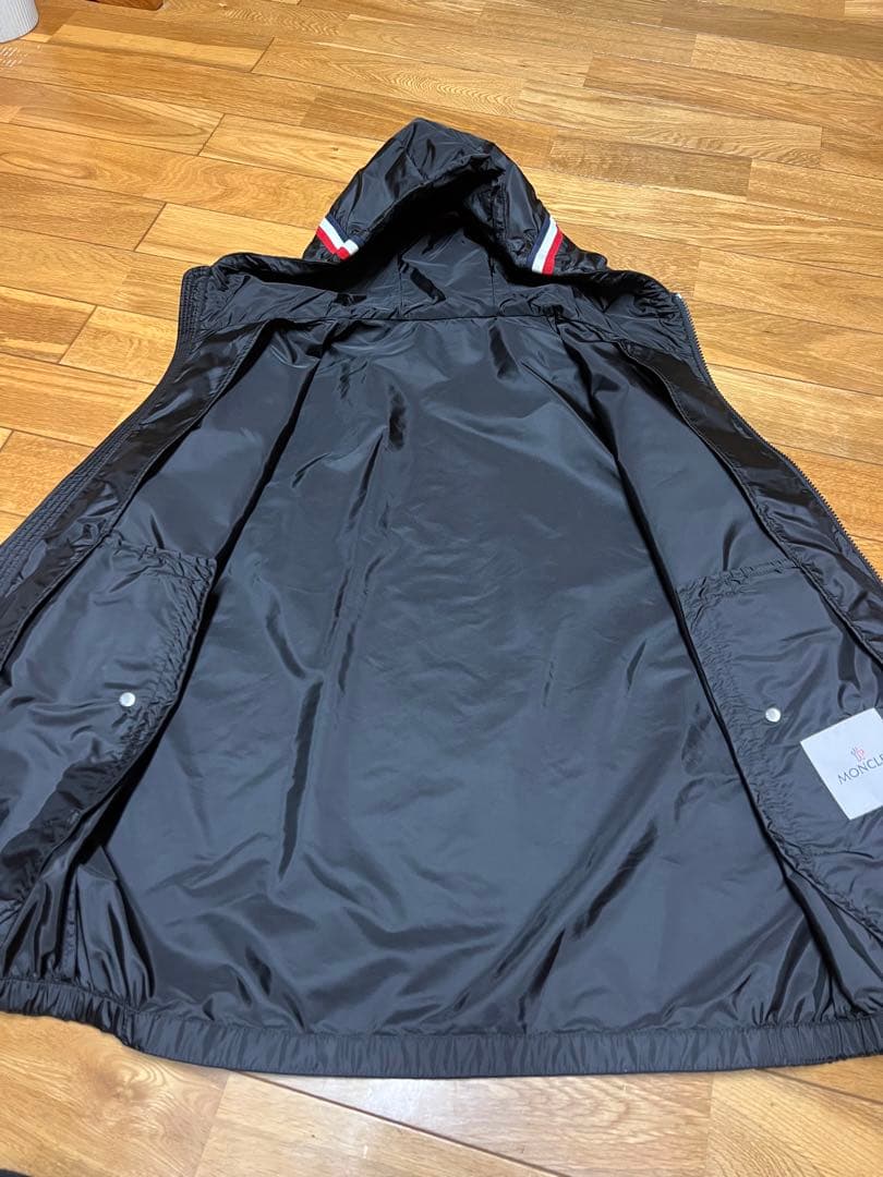 MONCLER モンクレール フード付きナイロンジャケット