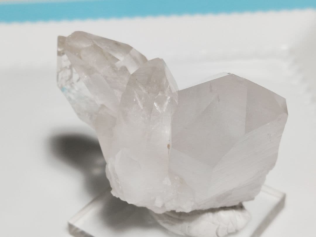 パワーストーン　天然石　水晶　クラスター　ウィンドウ入り　157g　No.286