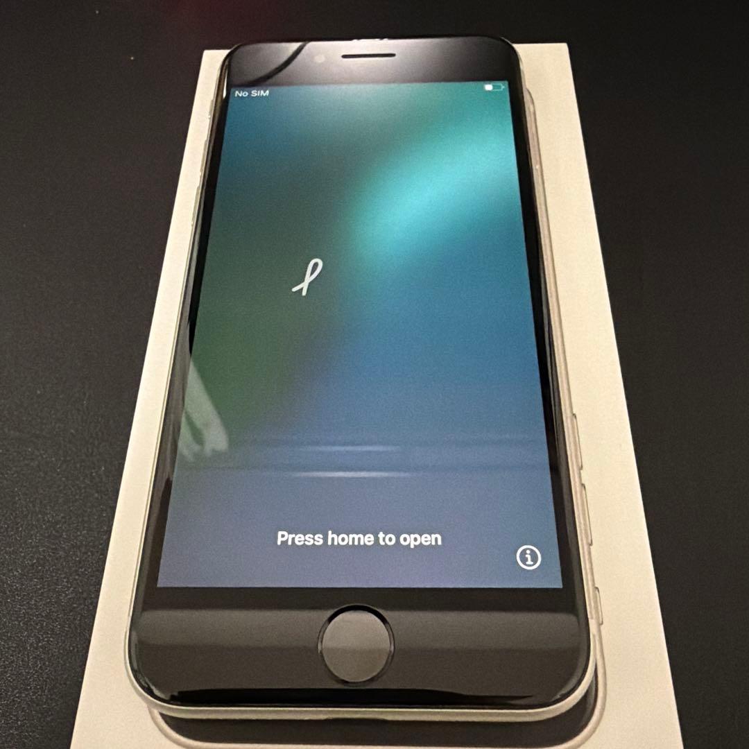 iPhone SE 第3世代　128GB スターライト