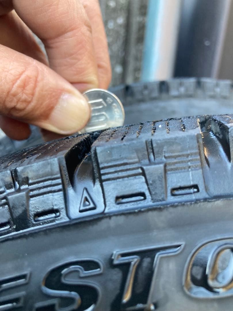 18年製 145/80R13 ブリヂストン ブリザック VRXスタッドレスタイヤ