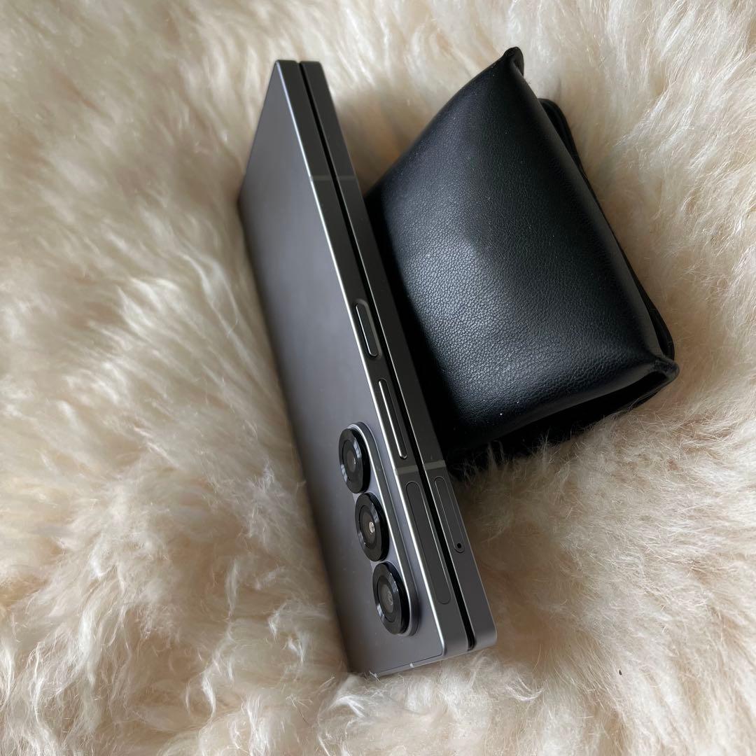 ほぼ使用してない　Samsung Galaxy Z Fold6 256GB 本体