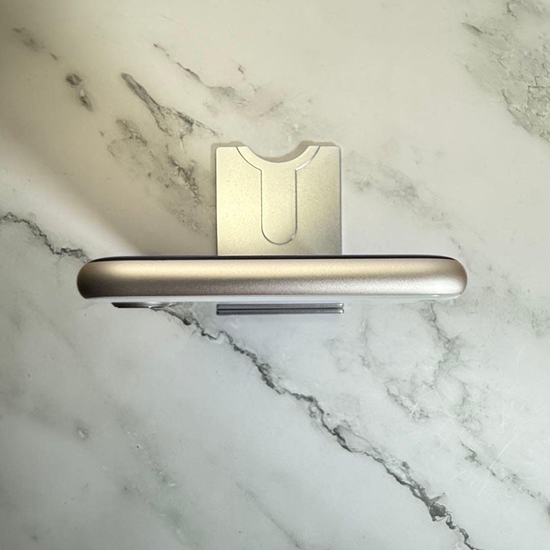 ★新品バッテリー　iPhone SE3 (第3世代) 128GB SIMフリー