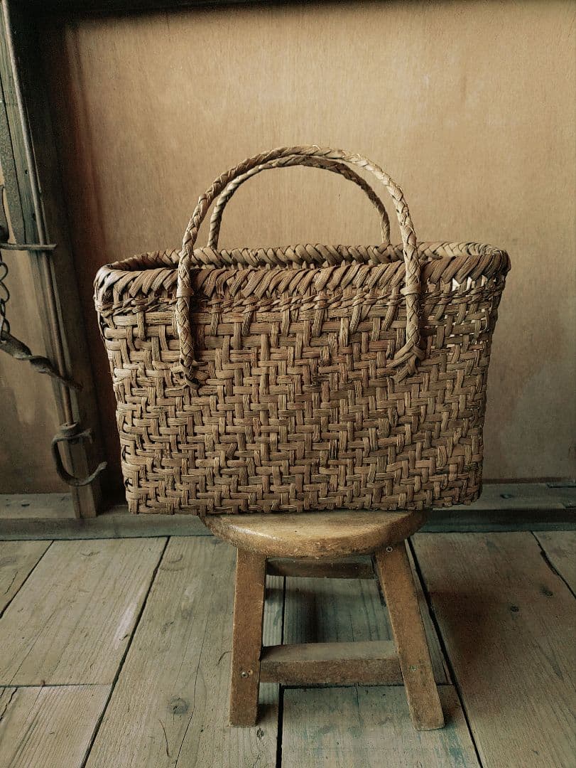 lala0626。信州安曇野山葡萄かごバック。里山手仕事