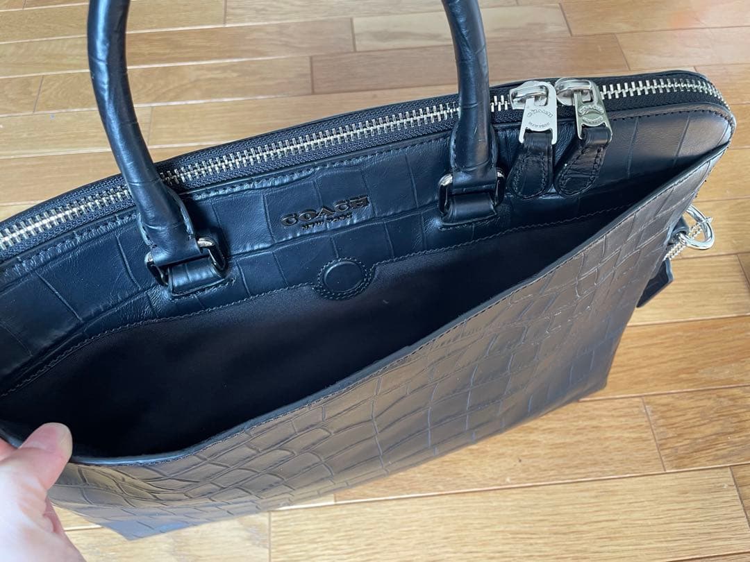 ブラックレザー ビジネスバッグ クロコダイル風