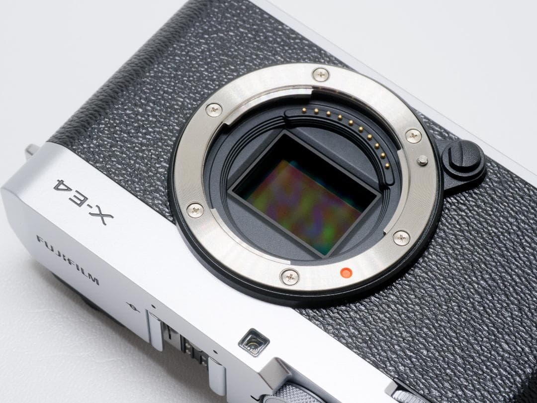 【新品同様】FUJIFILM X-E4
