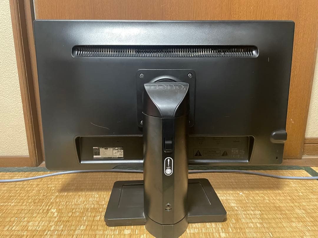 BenQ XL2411T 144hz 1ms ゲーミングモニター