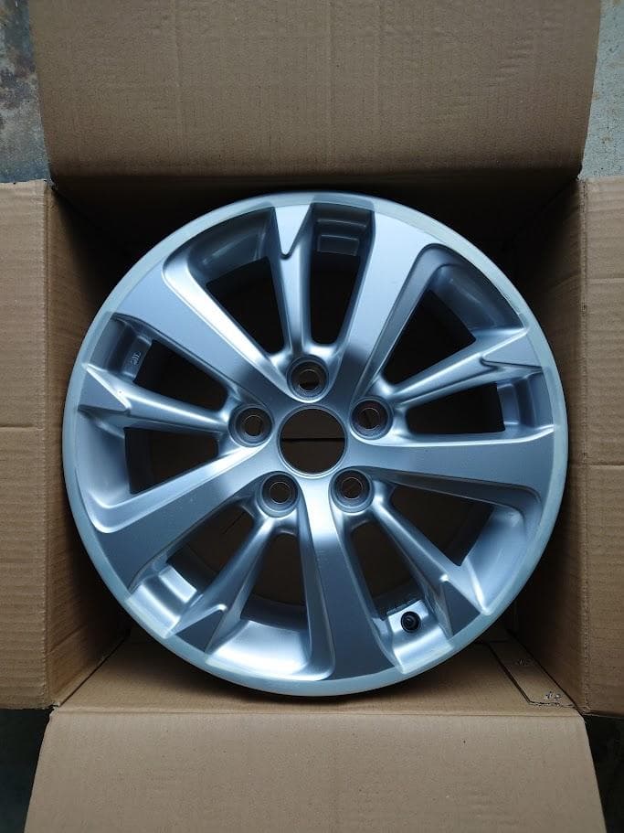 【新車外し】トヨタ　ヤリスクロスG　純正16インチアルミホイール4本セット