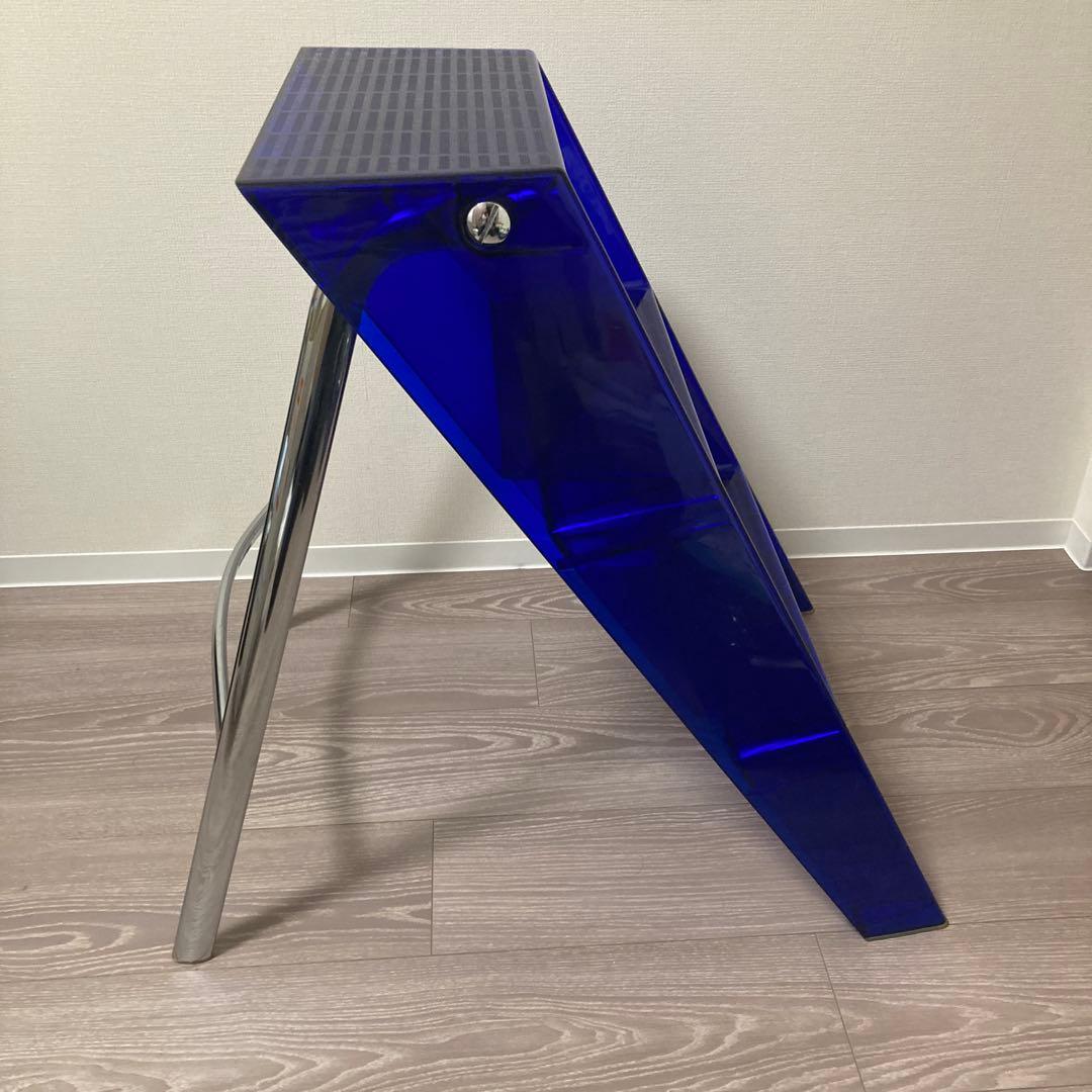 kartell Upper (カルテル アッパー)